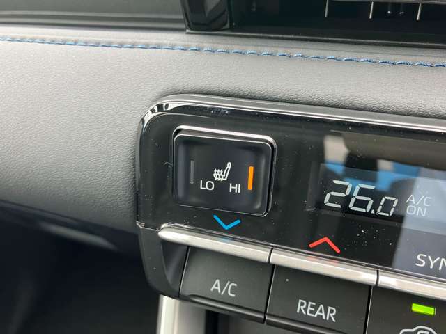 トヨタ ヴォクシー １．８ ハイブリッド Ｓ－Ｚ R8年 (関東) 99