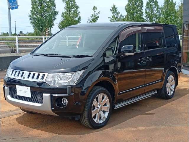 三菱 デリカ　Ｄ：５ ２．２ Ｄ プレミアム ディーゼルターボ ４ＷＤ H25年 (甲信越・北陸) 99