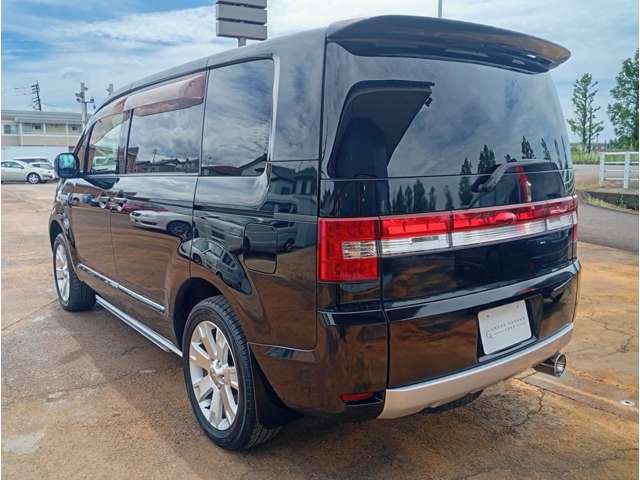 三菱 デリカ　Ｄ：５ ２．２ Ｄ プレミアム ディーゼルターボ ４ＷＤ H25年 (甲信越・北陸) 99