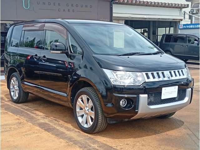 三菱 デリカ　Ｄ：５ ２．２ Ｄ プレミアム ディーゼルターボ ４ＷＤ H25年 (甲信越・北陸) 99