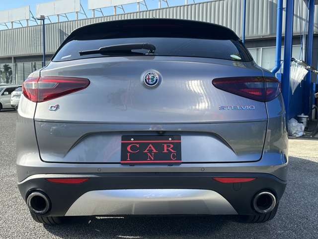 アルファロメオ ステルヴィオ ２．０ ターボ Ｑ４ スポーツパッケージ ４ＷＤ R1年 (関東) 99