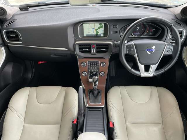 ボルボ Ｖ４０ Ｄ４ ＳＥ ディーゼルターボ H28年 (関東) 99