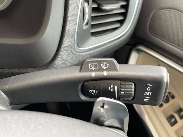 ボルボ Ｖ４０ Ｄ４ ＳＥ ディーゼルターボ H28年 (関東) 99