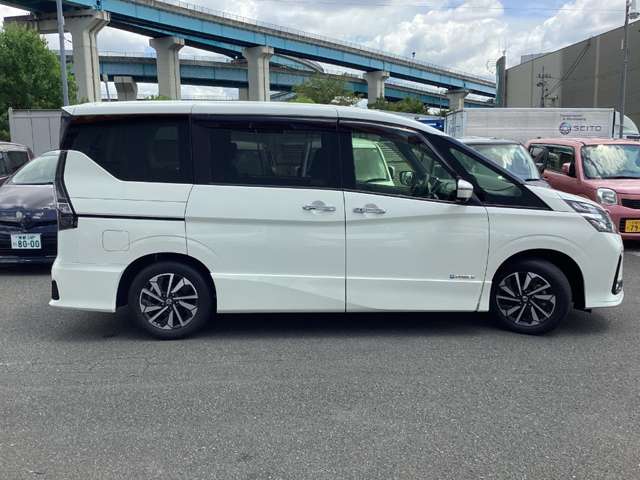 日産 セレナ １．２ Ｅ－ＰＯＷＥＲ ハイウェイスター Ｖ R3年 (近畿) 99