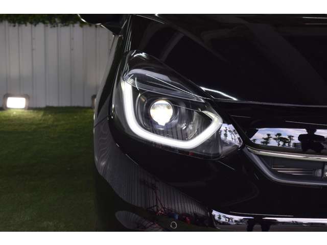 ホンダ フィット　ハイブリッド １．５ Ｅ：ＨＥＶ ホーム ４ＷＤ R5年 (北海道) 99