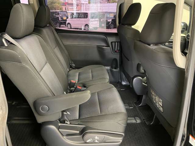 トヨタ ヴォクシー ２．０ ＺＳ 煌 H27年 (甲信越・北陸) 99