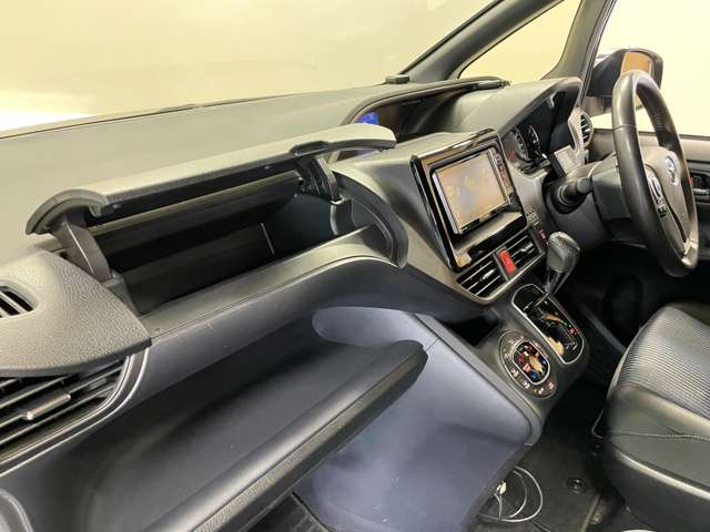 トヨタ ヴォクシー ２．０ ＺＳ 煌 H27年 (甲信越・北陸) 99