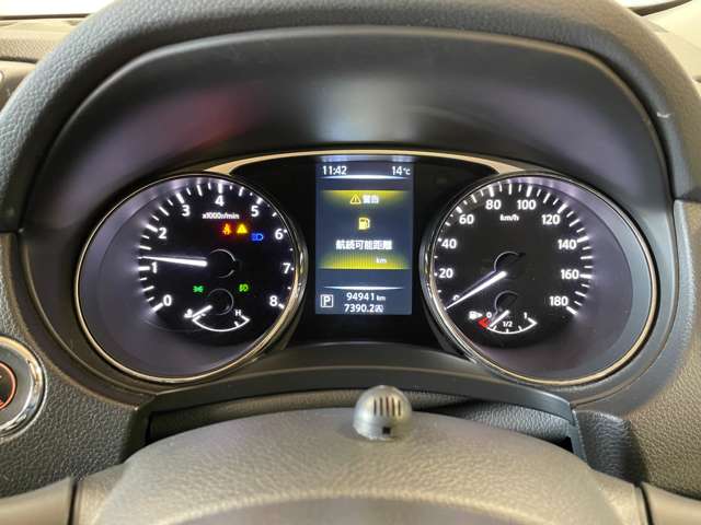 日産 エクストレイル ２．０ ２０Ｘ ブラック エクストリーマーＸ ３列車 ４ＷＤ H27年 (甲信越・北陸) 99