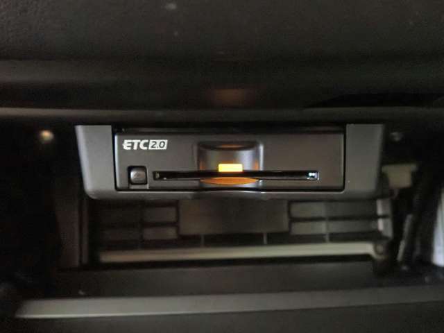 三菱 アウトランダーＰＨＥＶ ２．４ Ｇ ４ＷＤ R4年 (近畿) 99