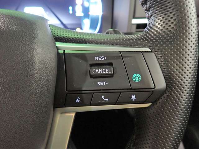 三菱 アウトランダーＰＨＥＶ ２．４ Ｇ ４ＷＤ R4年 (近畿) 99
