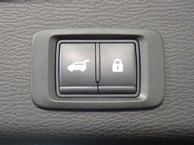 三菱 アウトランダーＰＨＥＶ ２．４ Ｇ ４ＷＤ R4年 (近畿) 99