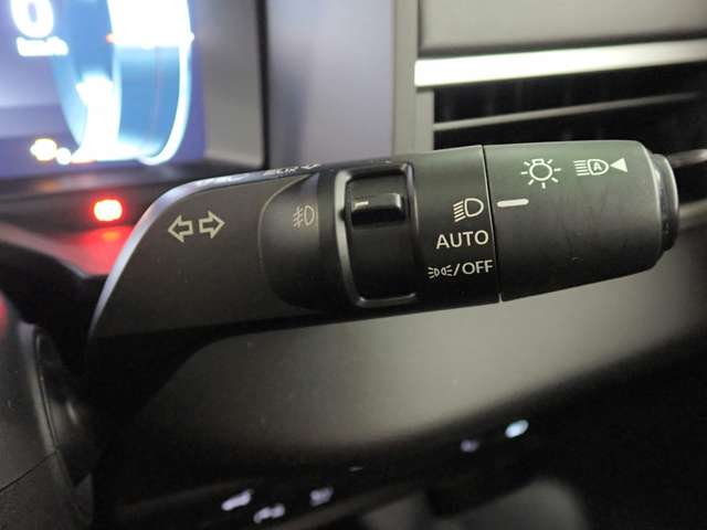 三菱 アウトランダーＰＨＥＶ ２．４ Ｇ ４ＷＤ R4年 (近畿) 99