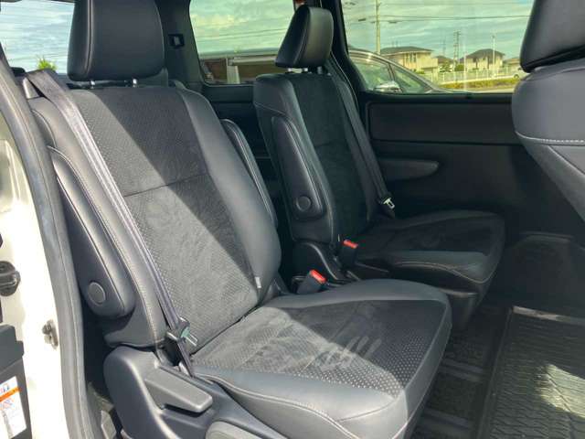 トヨタ ヴォクシー ２．０ ＺＳ 煌ＩＩＩ R3年 (四国) 99