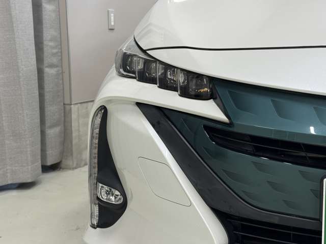 トヨタ プリウスＰＨＶ １．８ Ｓ ナビパッケージ H29年 (東北) 99