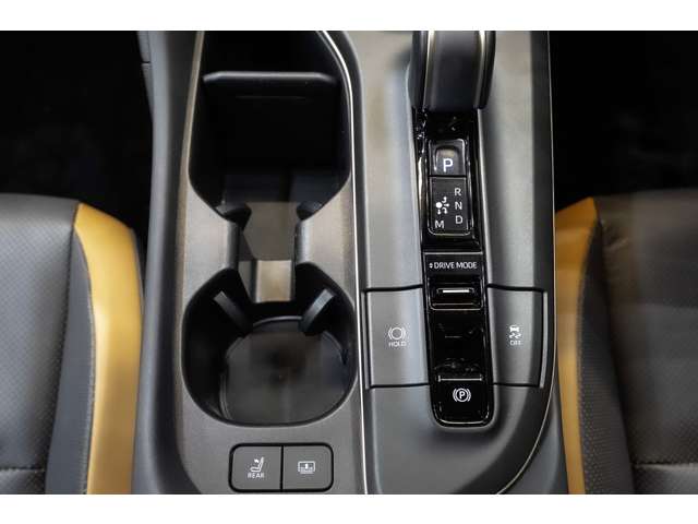 トヨタ クラウン　クロスオーバー　ハイブリッド ２．４ ＲＳ アドバンスト Ｅ－ＦＯＵＲ ＡＤＶＡＮＣＥＤ ４ＷＤ R5年 (北海道) 99