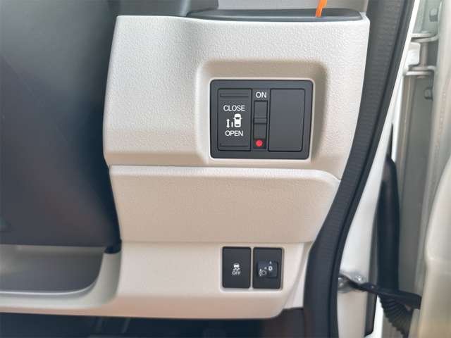 ホンダ Ｎ　ＢＯＸ ６６０ R8年 (近畿) 99