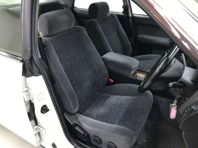 日産 グロリア ２．５ グランツーリスモ H9年 (近畿) 99