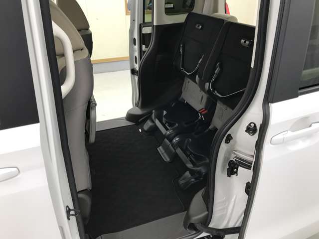 ホンダ Ｎ　ＢＯＸ ６６０ Ｌ R4年 (近畿) 99