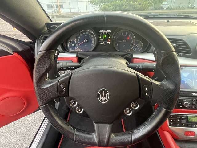 マセラティ グラントゥーリズモ スポーツ　ＭＣオートシフト H27年 (近畿) 99