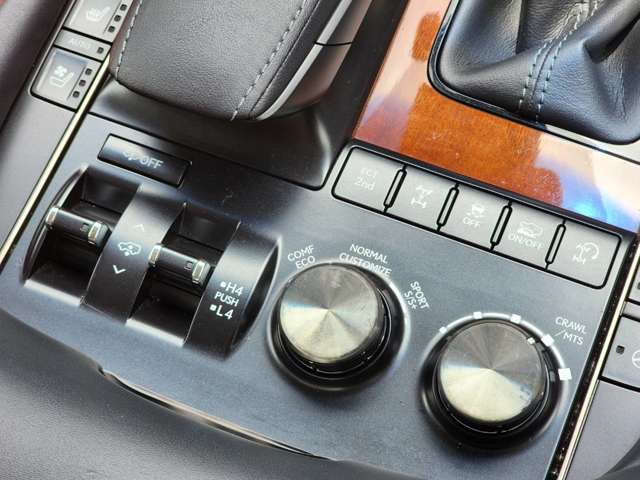 レクサス ＬＸ５７０ ５７０ ４ＷＤ H28年 (近畿) 99
