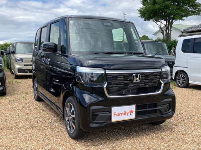 ホンダ Ｎ　ＢＯＸ カスタム ６６０ R8年 (東海) 99