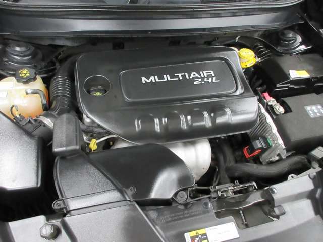 ジープ チェロキー ロンジチュード H27年 (関東) 99