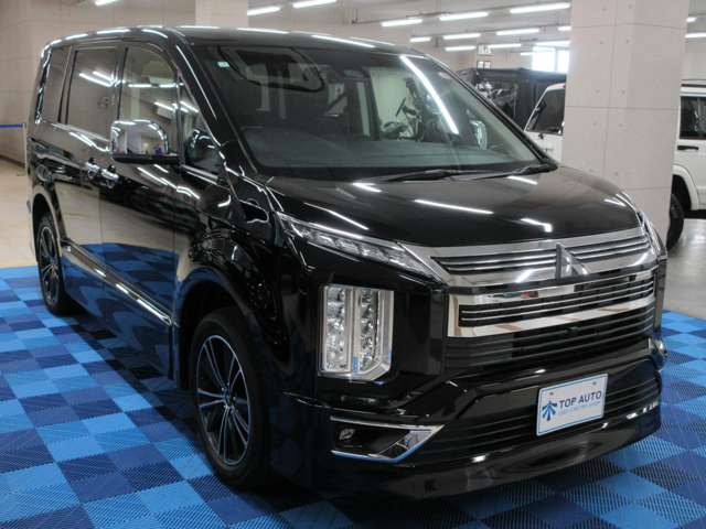 三菱 デリカ　Ｄ：５ アーバンギア ２．２ Ｇ パワーパッケージ ディーゼルターボ ４ＷＤ R1年 (関東) 99