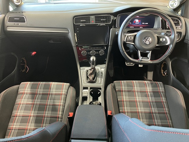 フォルクスワーゲン ゴルフ ＧＴＩ　ダイナミック R1年 (近畿) 99