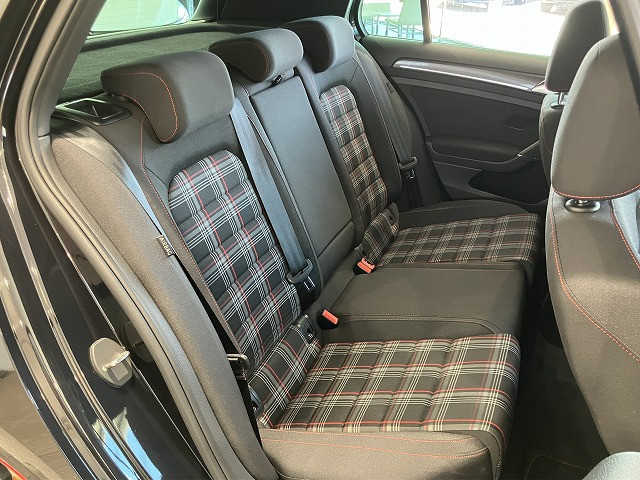 フォルクスワーゲン ゴルフ ＧＴＩ　ダイナミック R1年 (近畿) 99