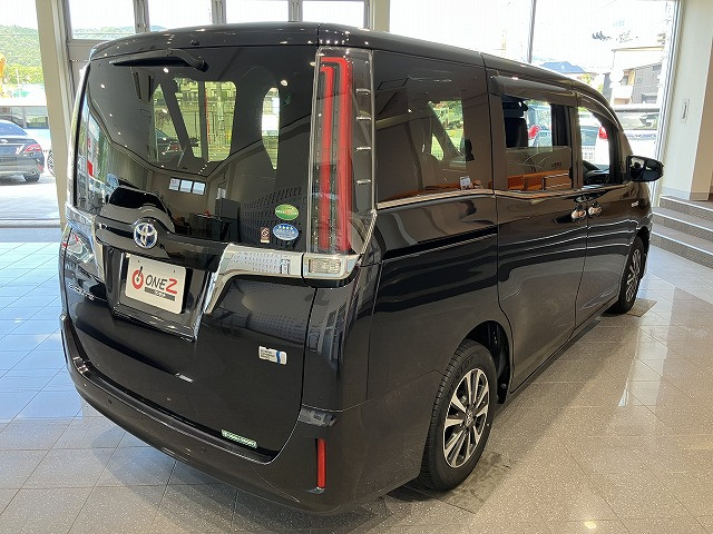 トヨタ エスクァイア　ハイブリッド １．８ ハイブリッド ＧＩ H30年 (近畿) 99