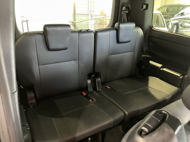 トヨタ エスクァイア　ハイブリッド １．８ ハイブリッド ＧＩ H30年 (近畿) 99
