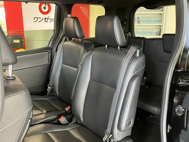 トヨタ エスクァイア　ハイブリッド １．８ ハイブリッド ＧＩ H30年 (近畿) 99