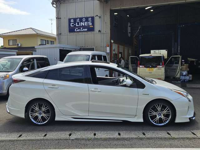 トヨタ プリウス １．８ Ｓ H28年 (中国) 99