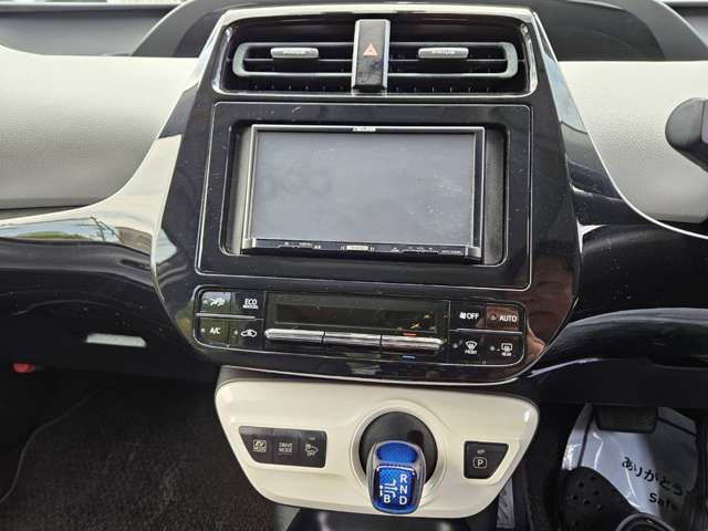 トヨタ プリウス １．８ Ｓ H28年 (中国) 99