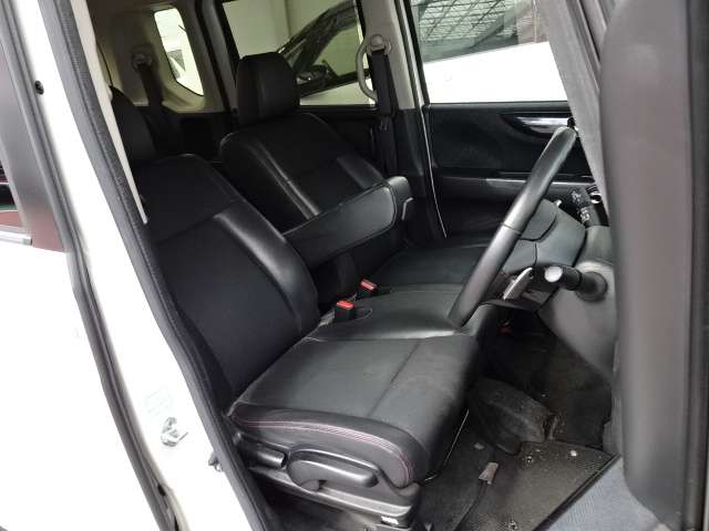 ホンダ Ｎ　ＢＯＸ ６６０ カスタムＧ ターボＳＳパッケージ H29年 (関東) 99