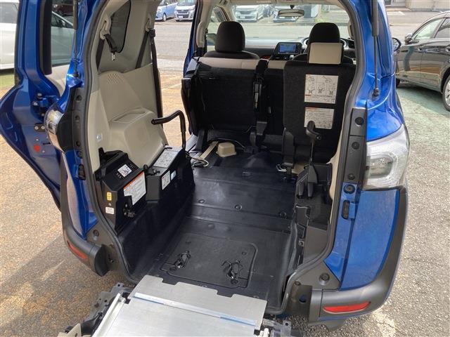 トヨタ シエンタ １．５ Ｘ ウェルキャブ 車イス仕様車 タイプＩ 助手席側セカンドシート付 H27年 (東海) 99