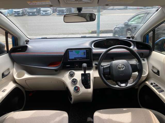トヨタ シエンタ １．５ Ｘ ウェルキャブ 車イス仕様車 タイプＩ 助手席側セカンドシート付 H27年 (東海) 99
