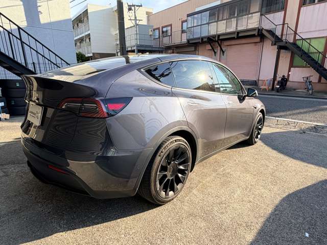 テスラ モデルＹ ＲＷＤ 黒内装 R4年 (東海) 99