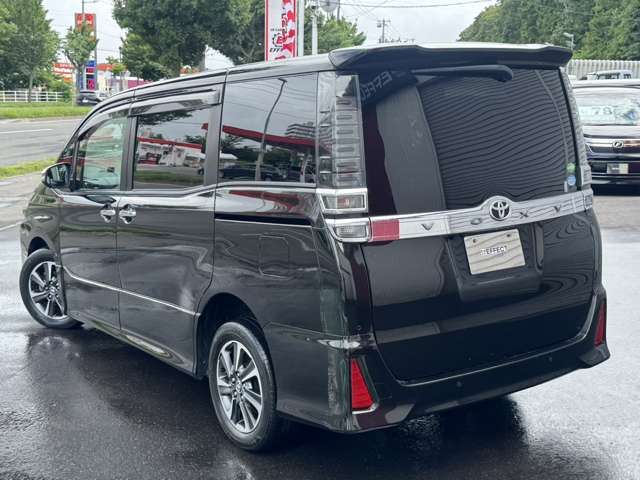 トヨタ ヴォクシー ２．０ ＺＳ 煌ＩＩ ４ＷＤ R1年 (北海道) 99