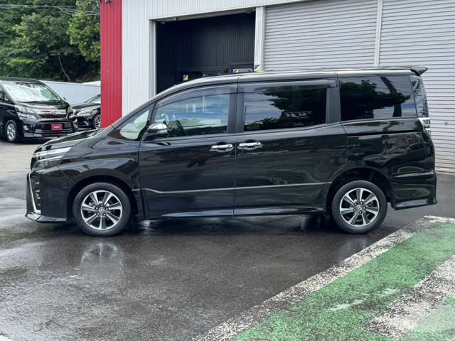 トヨタ ヴォクシー ２．０ ＺＳ 煌ＩＩ ４ＷＤ R1年 (北海道) 99