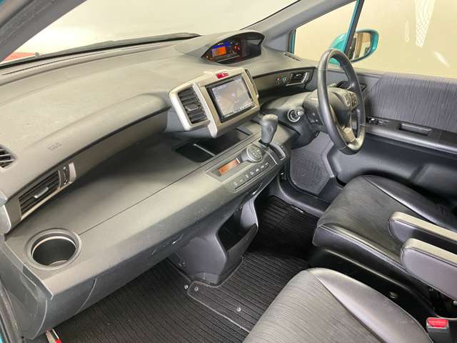 ホンダ フリードスパイク　ハイブリッド １．５ ジャストセレクション H25年 (甲信越・北陸) 99