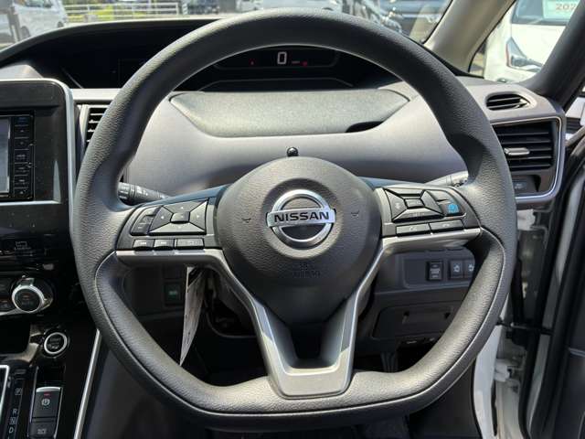 日産 セレナ ２．０ ＸＶ R3年 (東海) 99