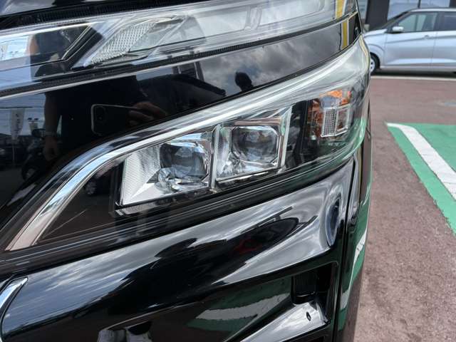 トヨタ ヴォクシー ２．０ ＺＳ R2年 (東海) 99