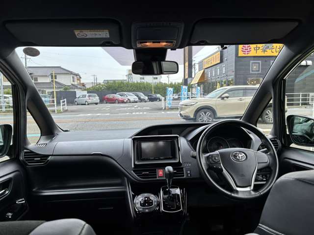 トヨタ ノア ２．０ ＳＩ ＷＸＢＩＩ R2年 (東海) 99
