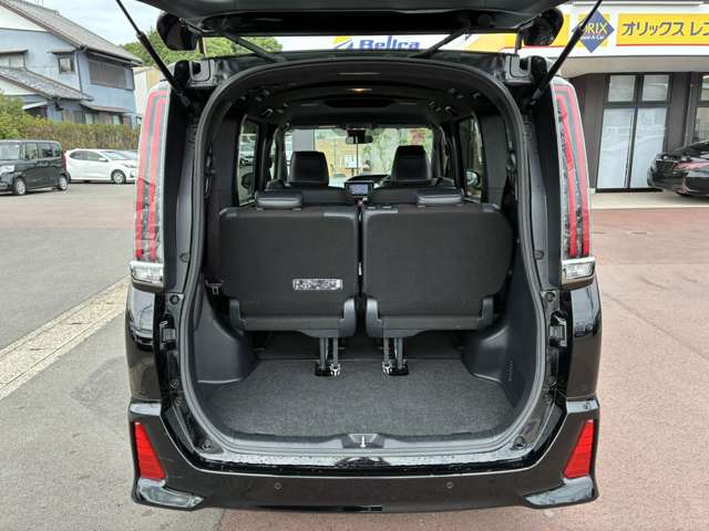 トヨタ ノア ２．０ ＳＩ ＷＸＢＩＩ R2年 (東海) 99