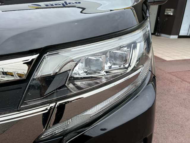 トヨタ ノア ２．０ ＳＩ ＷＸＢＩＩ R2年 (東海) 99