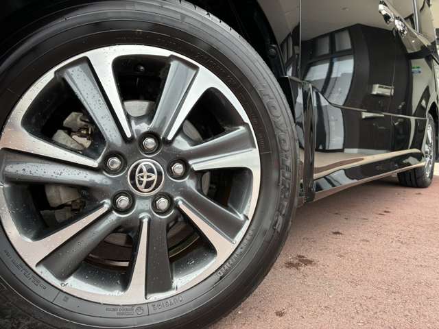 トヨタ ノア ２．０ ＳＩ ＷＸＢＩＩ R2年 (東海) 99