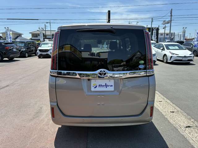 トヨタ ノア ２．０ Ｘ R2年 (東海) 99