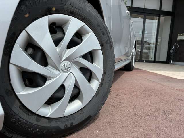 トヨタ ヤリス １．０ Ｘ R3年 (東海) 99