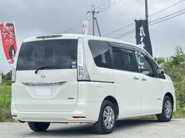 日産 セレナ ２．０ ２０Ｘ Ｓ－ＨＹＢＲＩＤ H25年 (近畿) 99